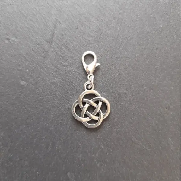 Celtic Knot Pet Collar Clip-on Charm Cat Dog Accessories Silver Plated
