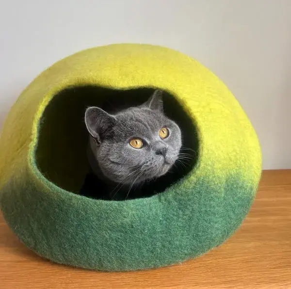 Handmade Wool Cat Cave Bed